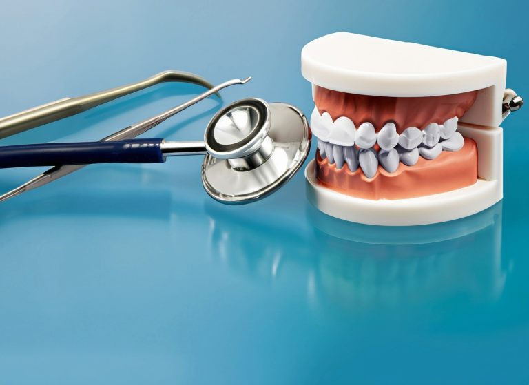 What Signs Do Dentists Look For To Assess Your Overall Health?