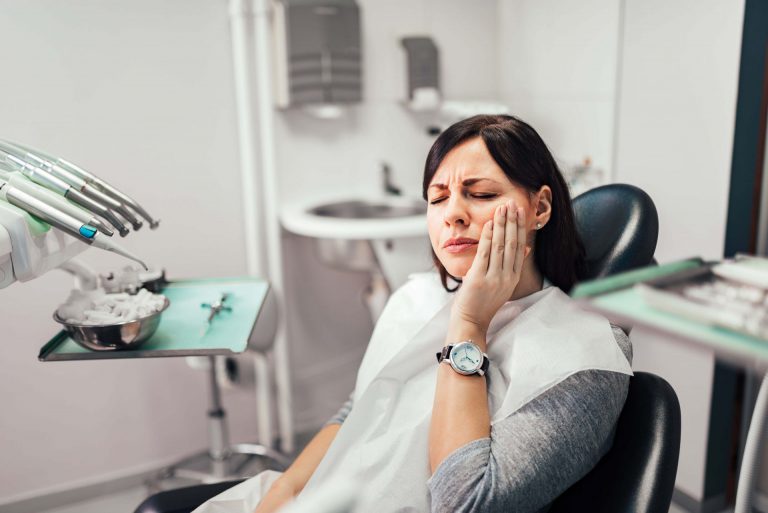 How do you know if you are having a dental emergency?